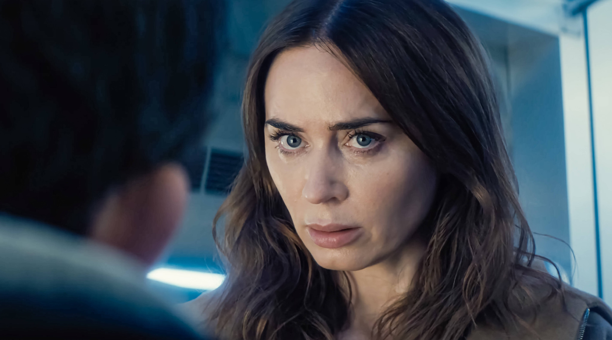 Opinion: Emily Blunt mérite qu’on regarde son jeu, pas ses pommettes