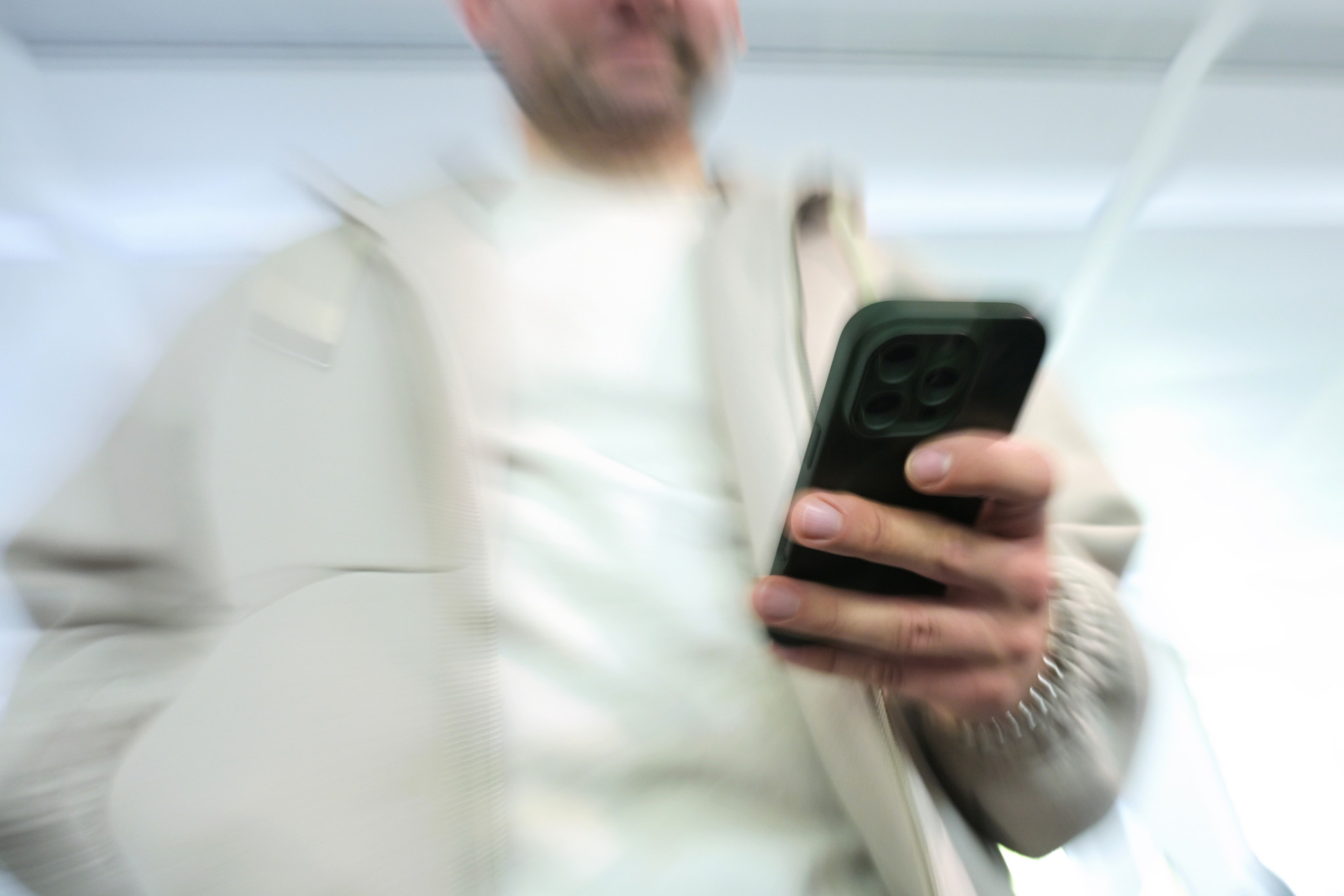 Téléphonie mobile: Les Suisses plébiscitent les petits opérateurs au détriment de Swisscom, Salt et Sunrise