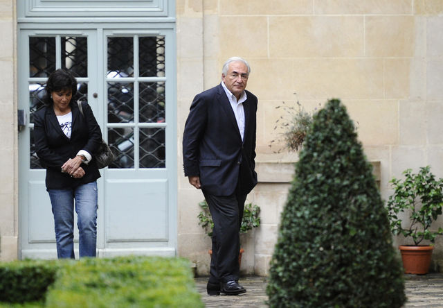 Anne Sinclair et Dominique Strauss-Kahn seront indemnisés par le journal VSD, pour avoir subi l'étalage public de leur vie conjugale.
