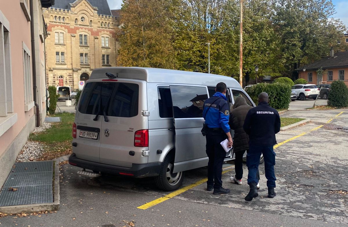 Prison ferme pour le père incestueux et la mère complice