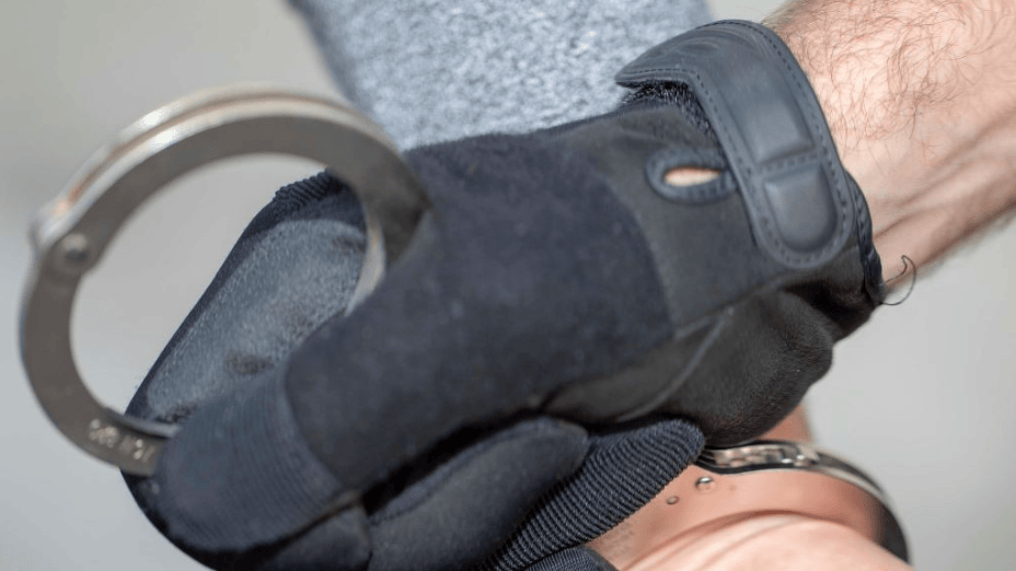 Dank-mutigem-Ladenpersonal-kamen-diese-Langfinger-nicht-weit