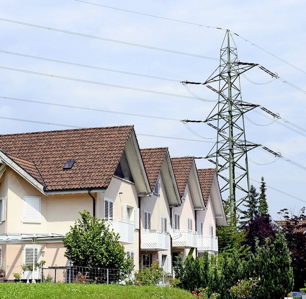 Die Hochspannungsleitungen gehören eigentlich in den Boden Der Landbote