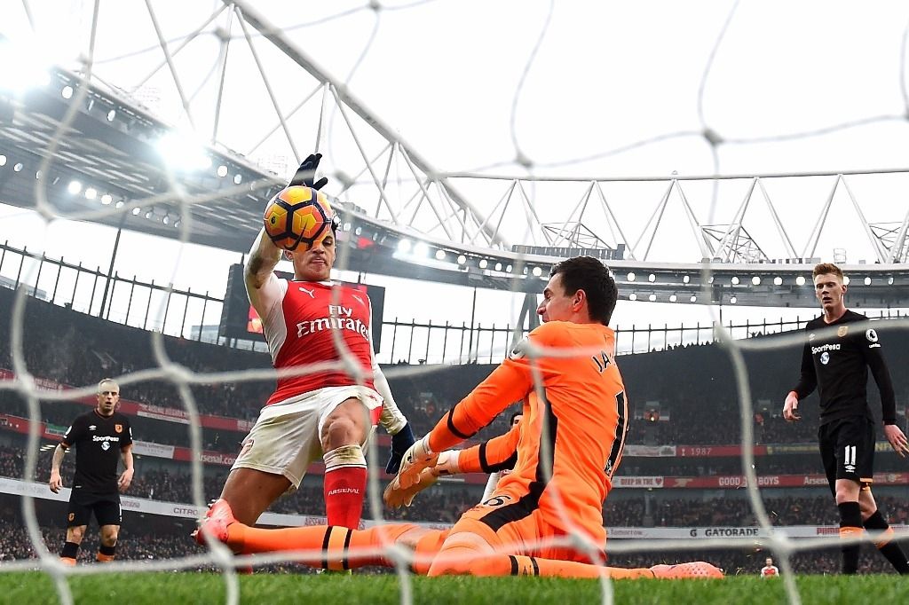 Arsenal s'impose sans gloire face à Hull