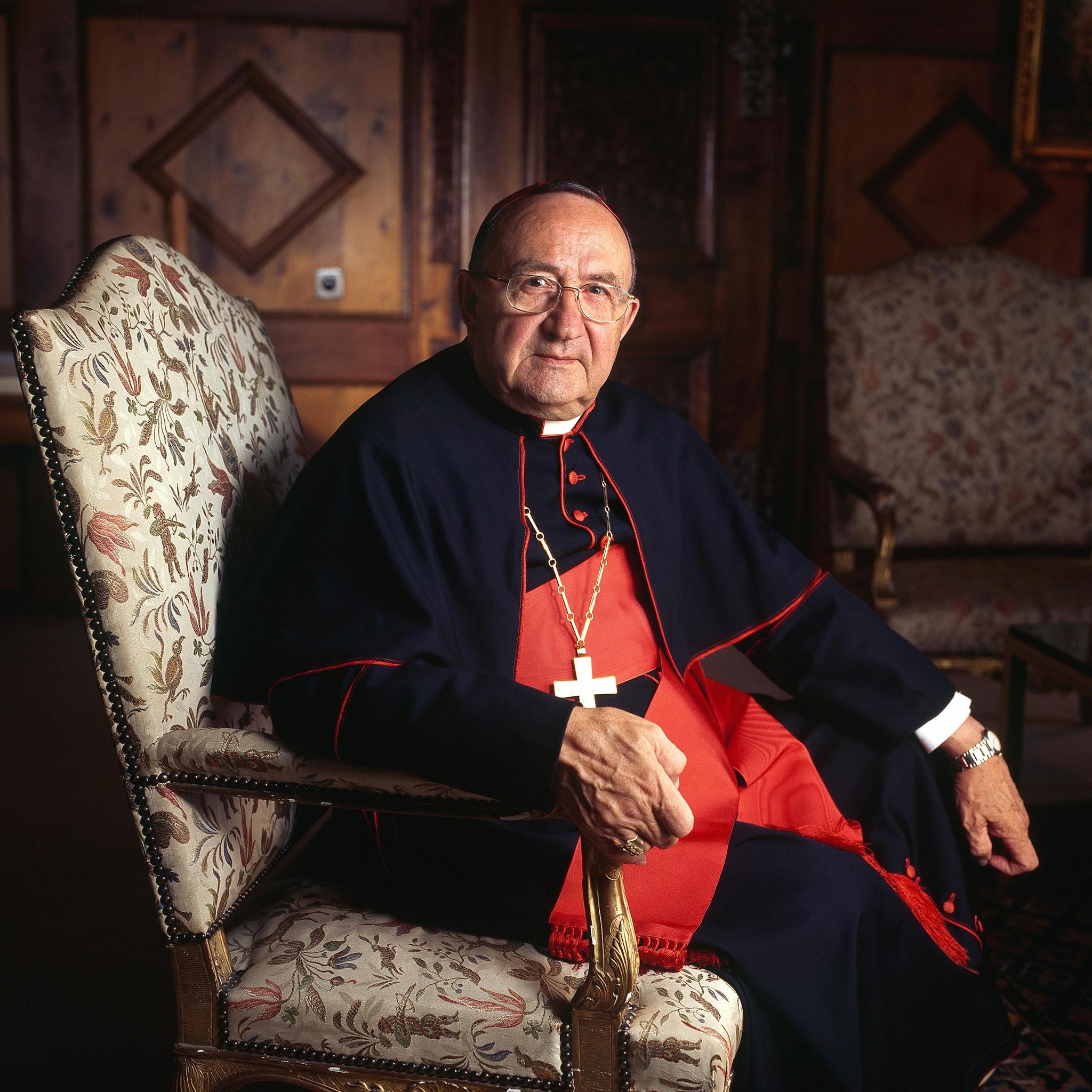 Henry Schwery, cardinal et évêque diocésain émérite de Sion dans le canton de Vaud.