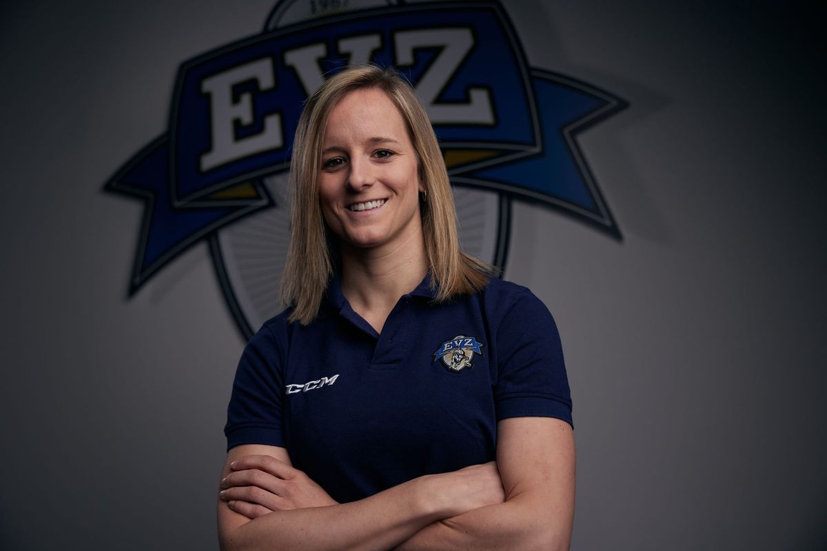 EishockeyPionierin Lara Stalder vom EVZ Sie kämpft für Gleichstellung