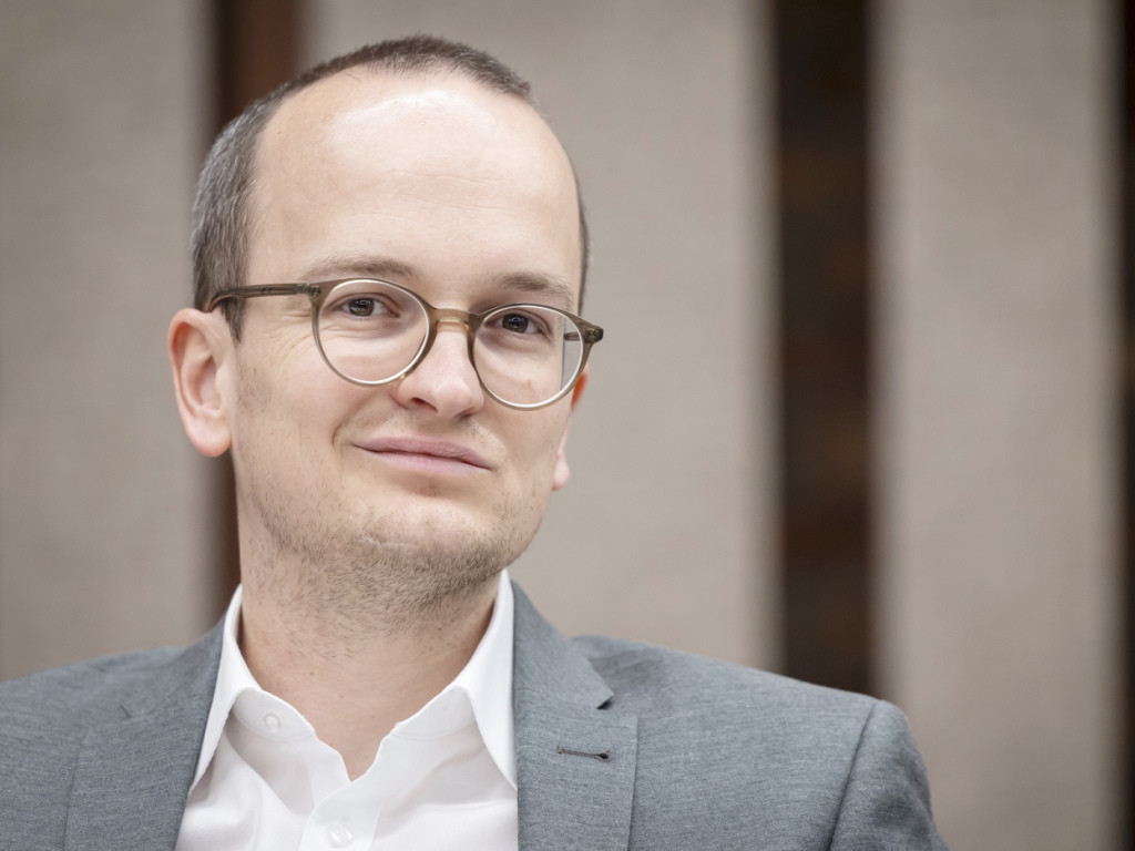 Ahnengalerie im Walcheturm: Neukom bezahlt von ihm abgelehnte Porträts aus eigener Tasche