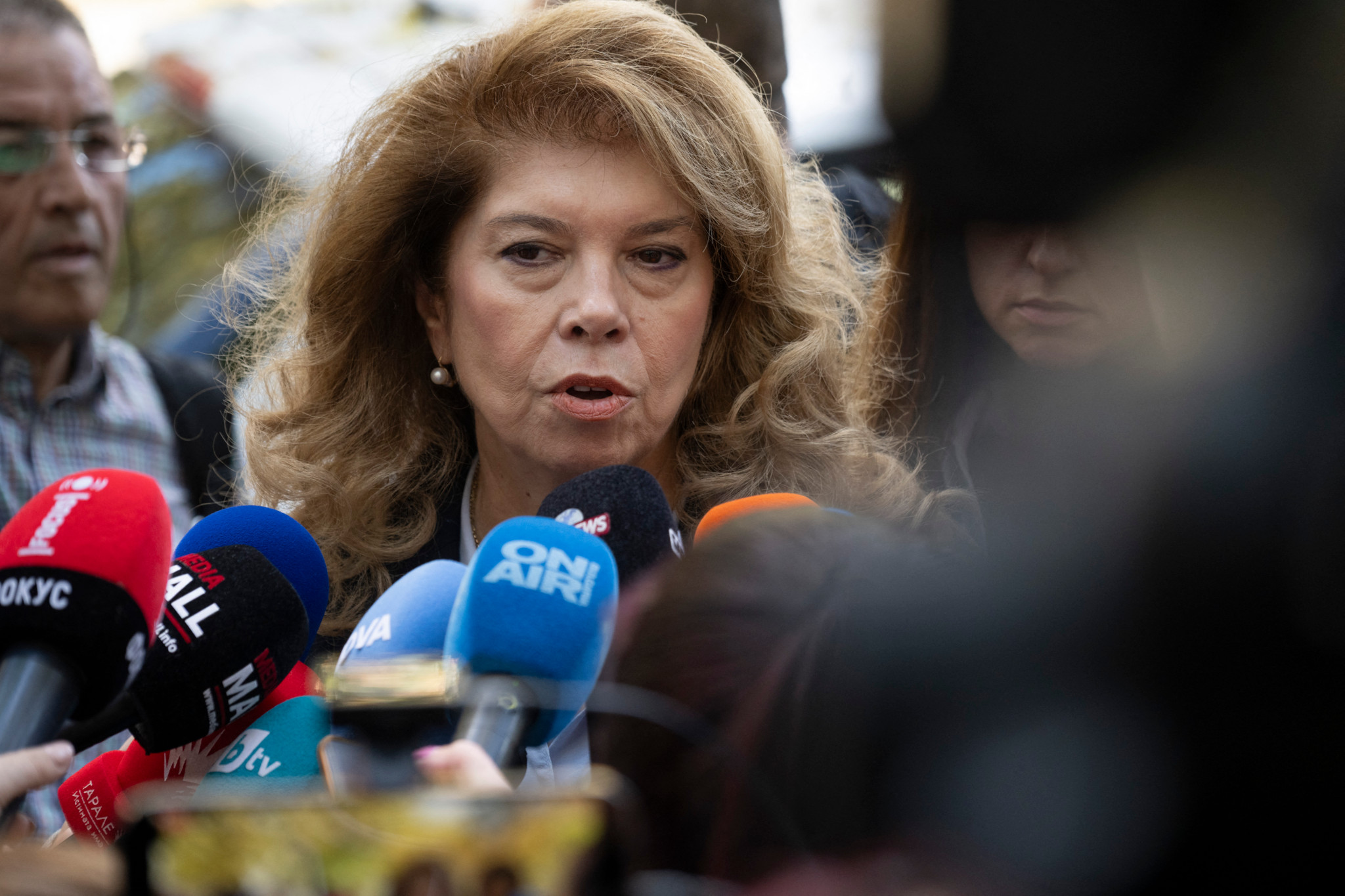 Narrow race: Runoff decides Bulgaria's head of state