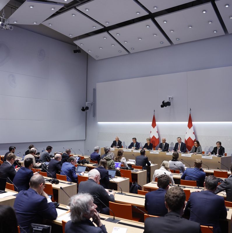 Conférence de presse à Berne avec des dirigeants suisses annonçant l’acquisition de Credit Suisse par UBS.