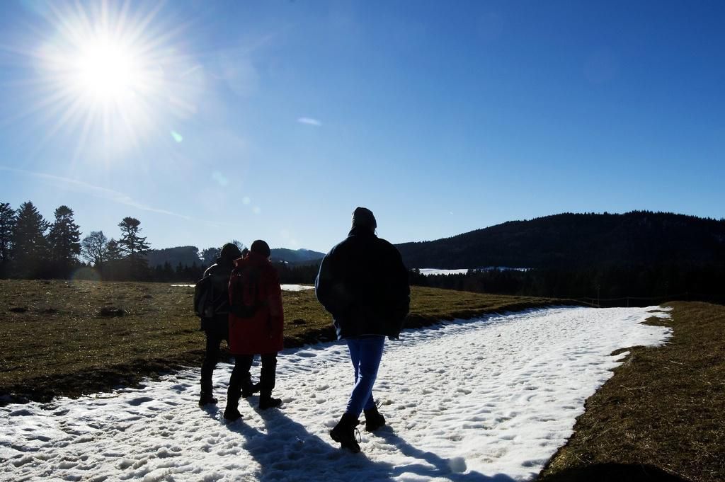 En altitude, le temps sera largement ensoleillé, mais en plaine le froid sera présent malgré le soleil.