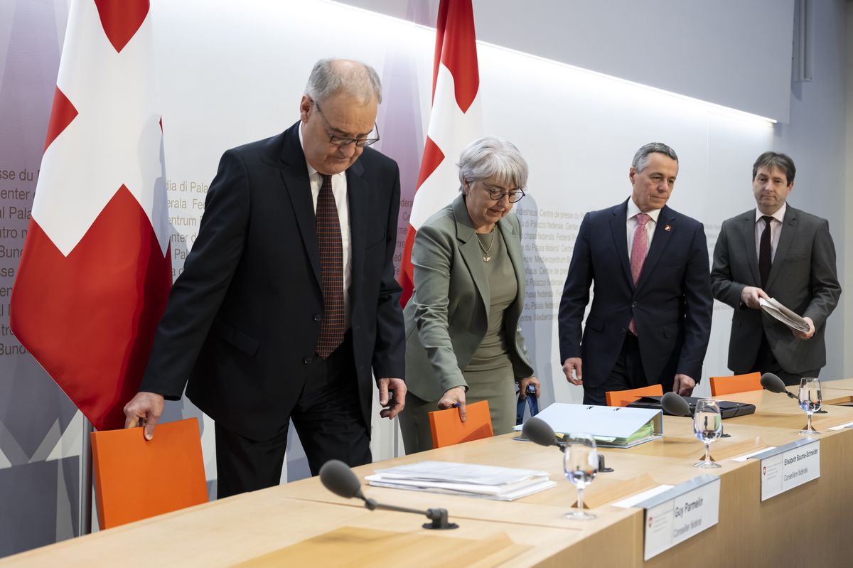 SuisseUE L’enjeu du référendum pollue le débat Tribune de Genève