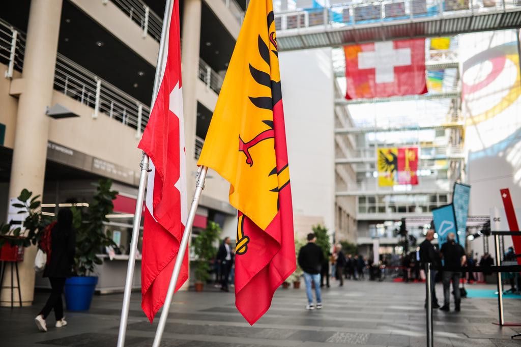 Elections fédérales à Genève: Premiers résultats: Mauro Poggia en tête devant les deux candidats de gauche