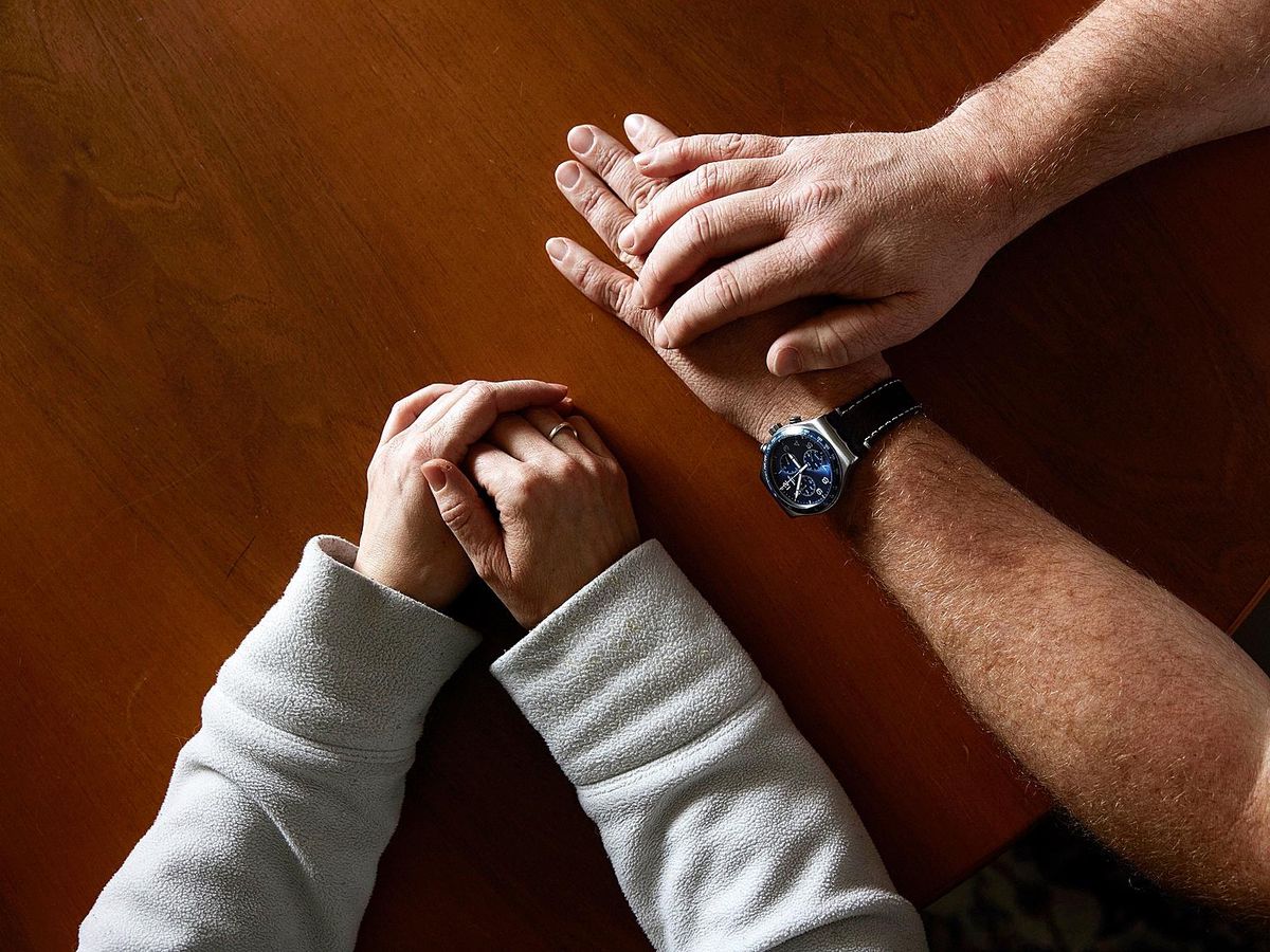 La mère de la fillette confie n’avoir jamais douté de l’innocence de son ex-mari. La compagne de ce dernier nie aussi toute implication depuis son arrestation survenue onze jours après le crime.