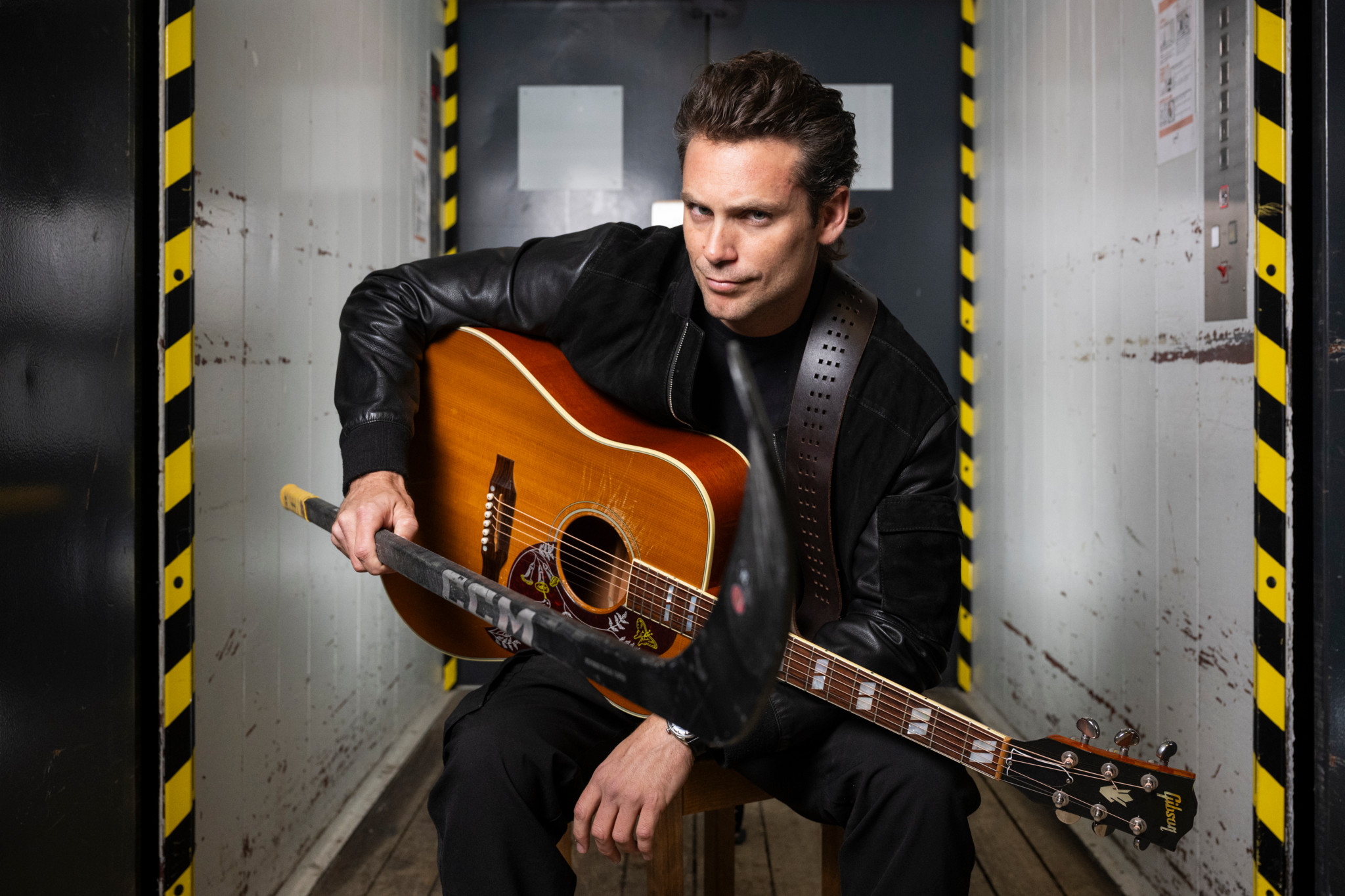 Musikstar im Interview: Er spielte gegen Roman Josi und sang vor Lionel Messi: Die zwei Leben des Bastian Baker