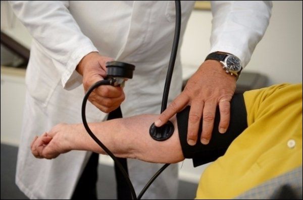 La formation des médecins étrangers ne serait pas forcément équivalente à celle de leurs confrères suisses.