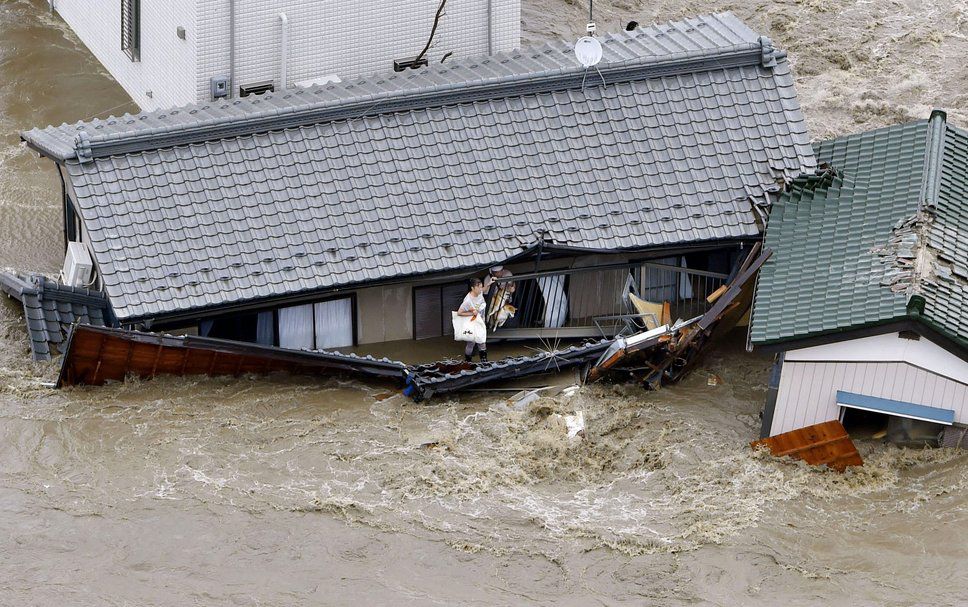 Starker Regen, grosse Wirkung: Die Region Tokio ist von heftigen Regenfällen betroffen worden. (10. September 2015)