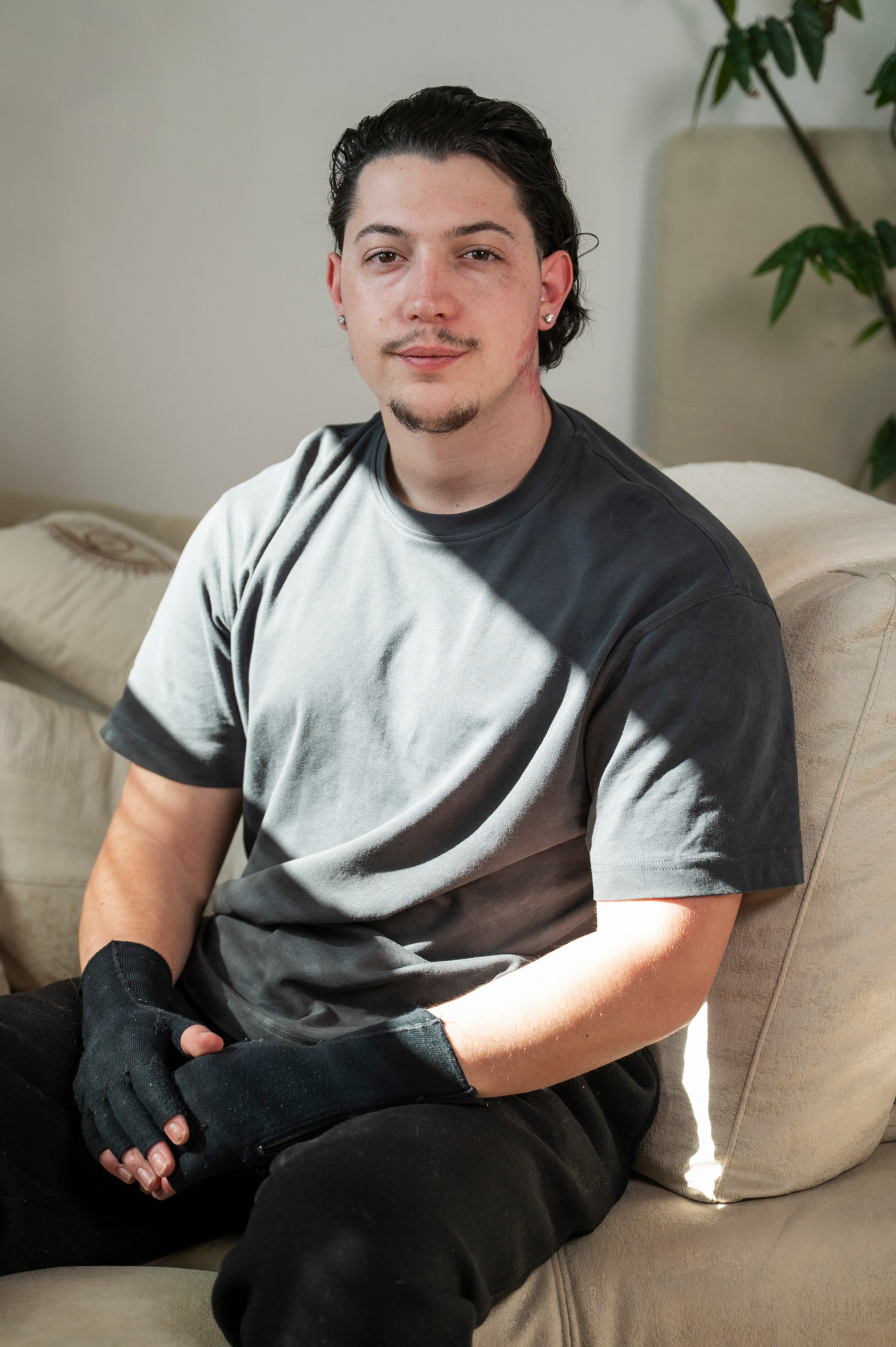 Brandkatastrophe in Crans-Montana: Enzo (23) sah Bilder seines Lebens vor seinen Augen vorbeiziehen – jetzt kämpft er sich zurück in den Alltag