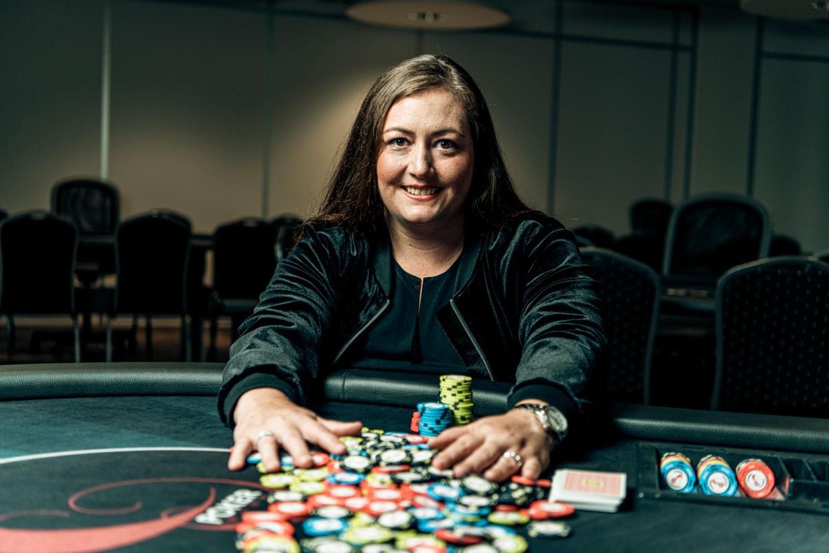 Erster Pokerclub im Kanton Zürich  – Die beste Pokerspielerin der Schweiz - Vimarsana News