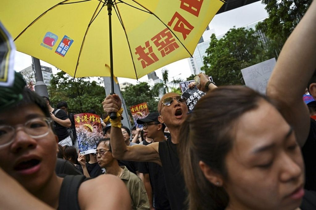 Les manifestants veulent «tester» la Bank of China