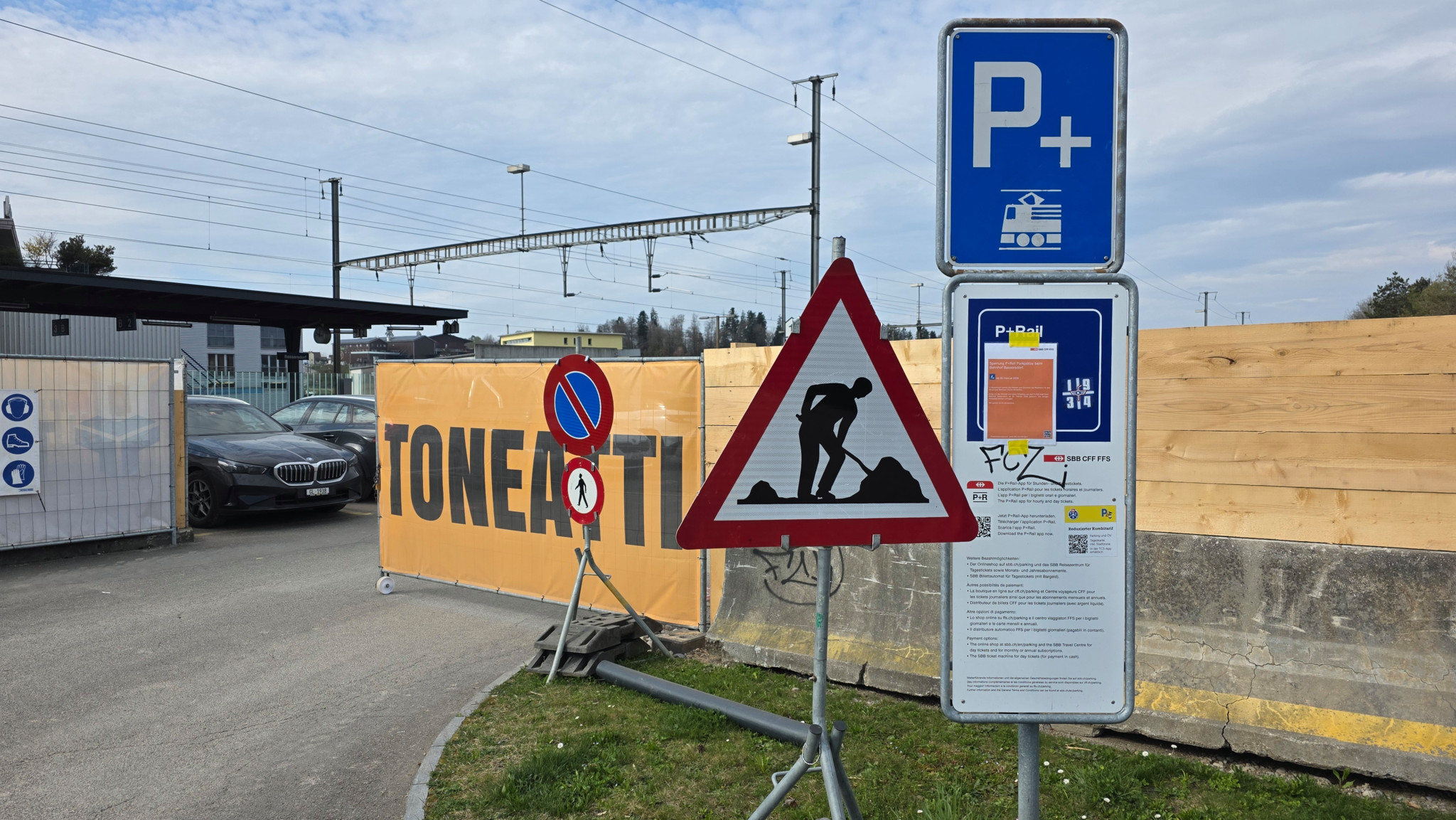 Ärger am Bahnhof Bassersdorf: Wegen SBB-Tunnelbau ist plötzlich mehr als die Hälfte der Parkplätze weg
