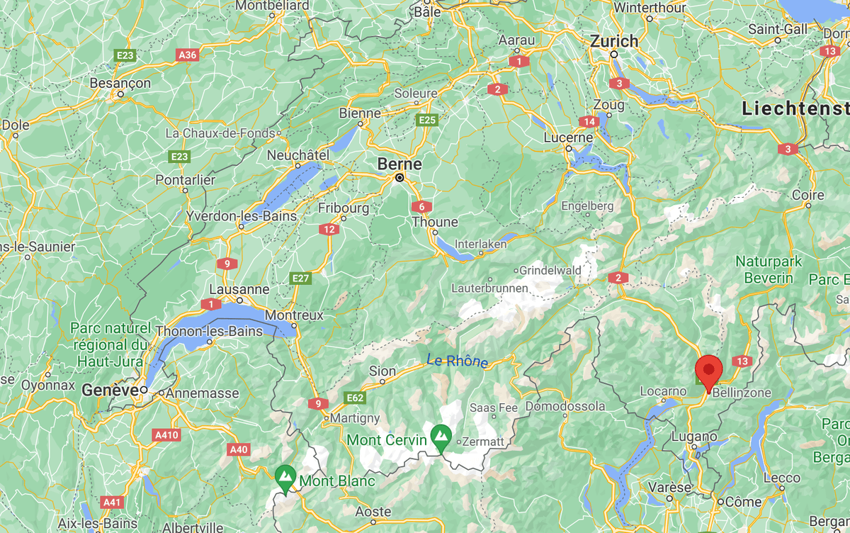 Cycliste grièvement blessé après avoir été heurté par une voiture