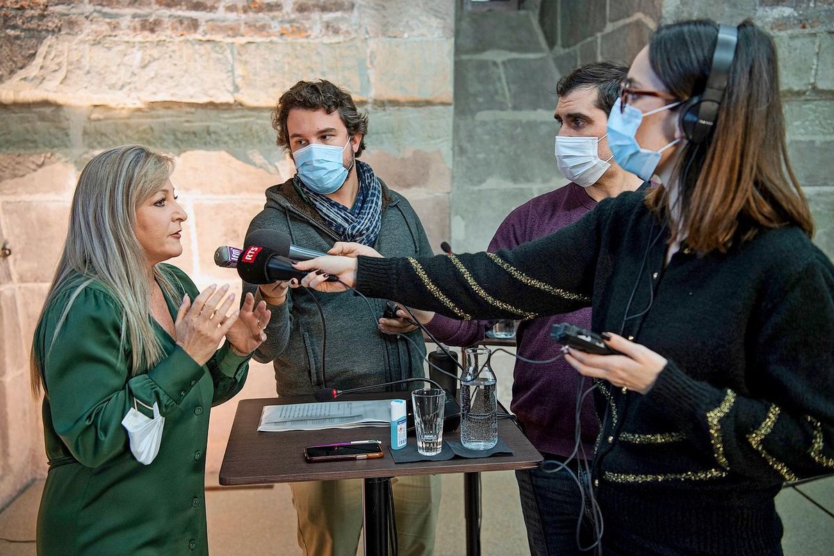 A la sortie de la conférence de presse, Nuria Gorrite a encore essuyé une salve de questions vu les intérêts en jeu.