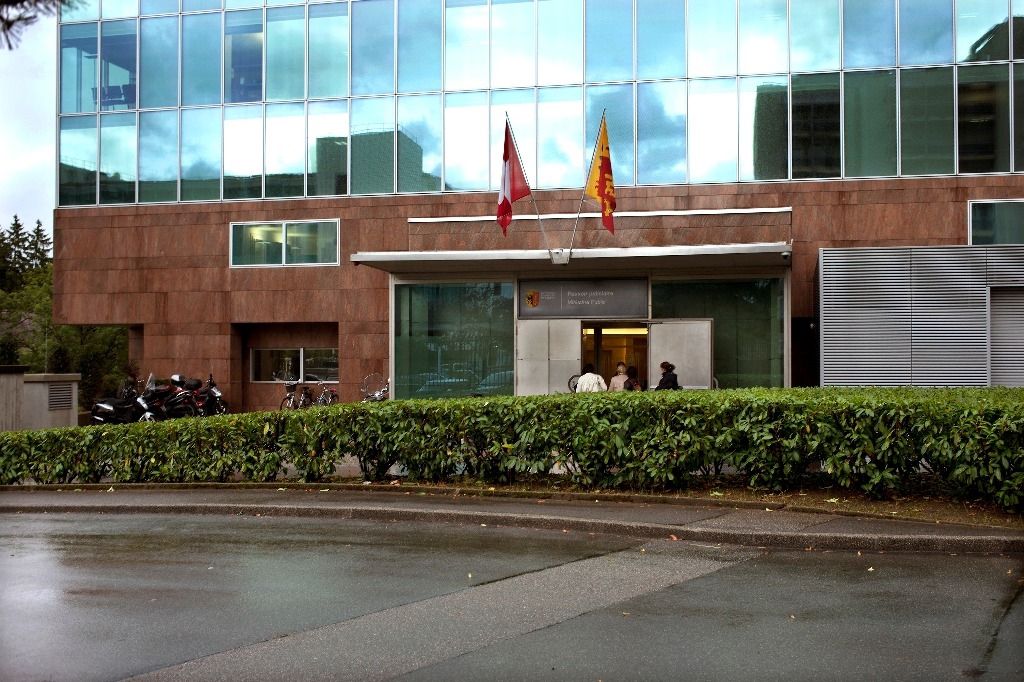 Ex-diplomate arrêté après quinze ans de cavale: soulagement pour la victime