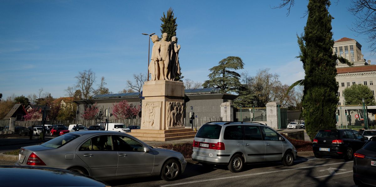 Gen&egrave;ve: le monument &laquo;Les quatre races&raquo; va d&eacute;m&eacute;nager