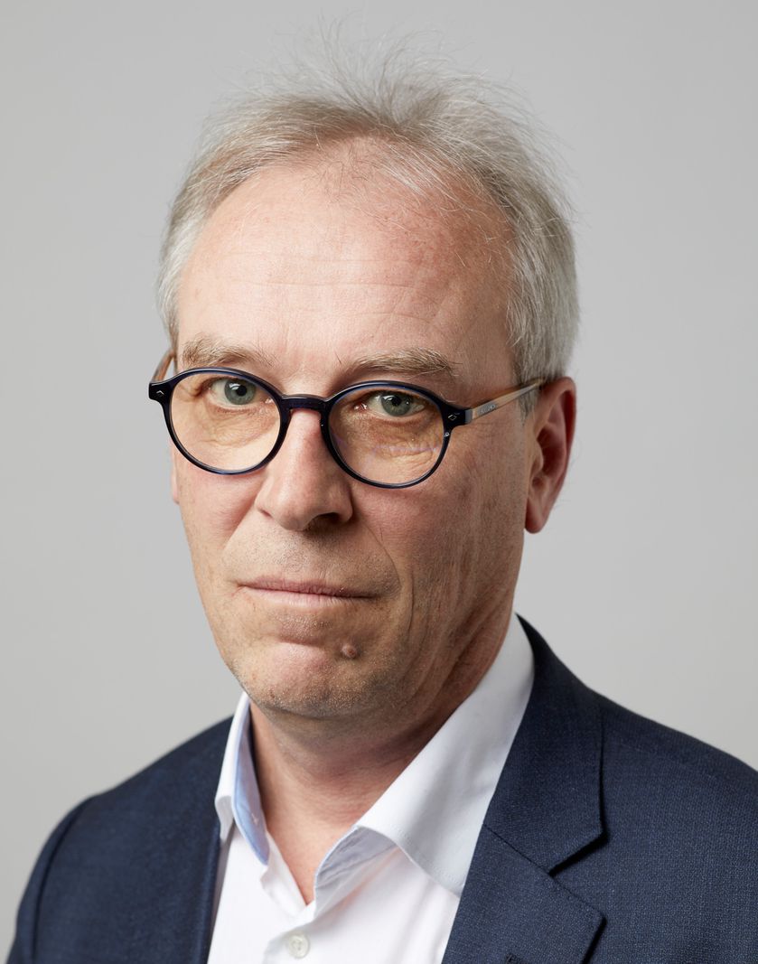 Lausanne, le 28 novembre 2018. Pierre Veya, chef de la rubrique economie de Tamedia romandie.    Photo Yvain Genevay / Le Matin Dimanche