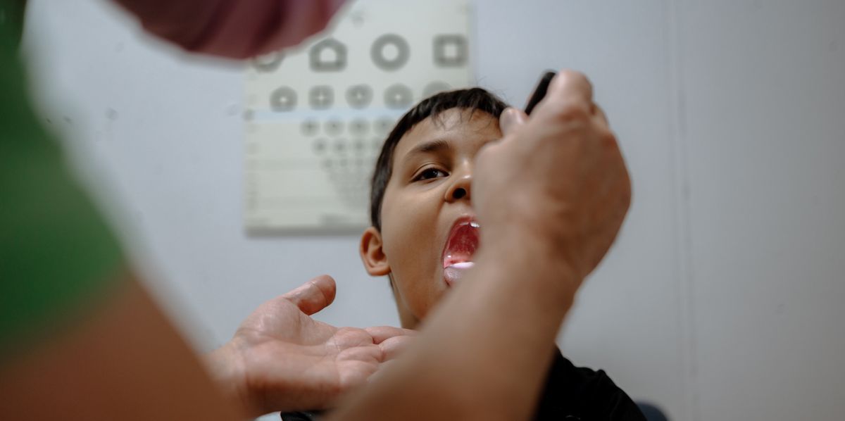 "Es ist die Hoelle" – Reportage aus einer Kinderarztpraxis in der Schweiz, plus Schilderungen von deutschen KinderaerztInnen. Schlechte Bezahlung, enormer Andrang, fehlende Medis und was das fuer die Kinder bedeutet.
03.01.2023
(SILAS ZINDEL/TAGES-ANZEIGER)