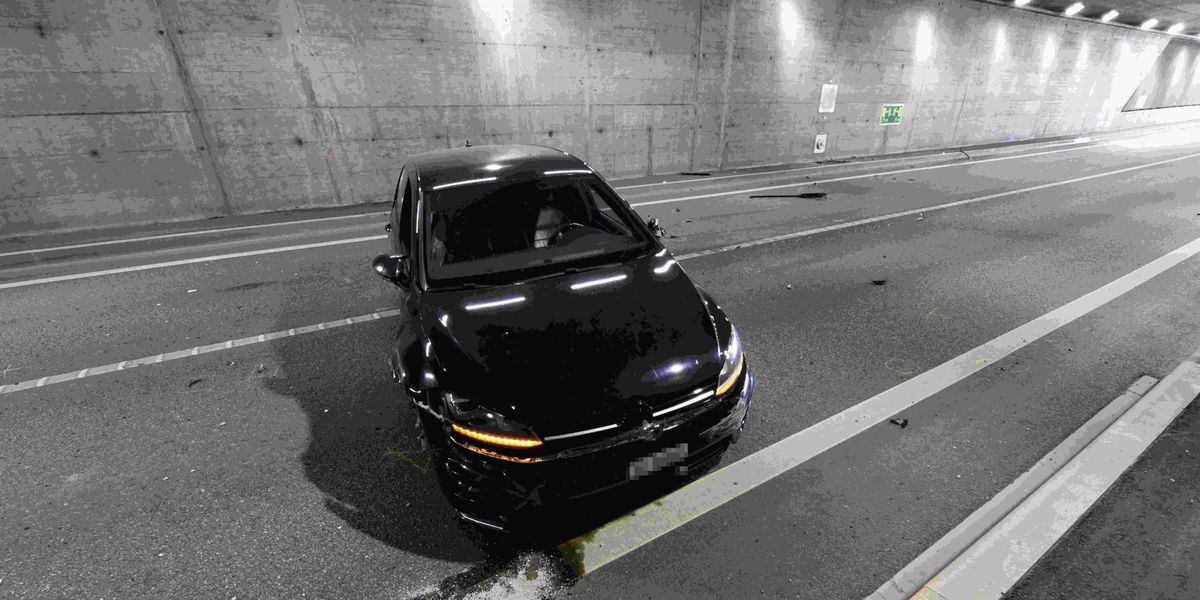 Unfall-in-Solothurn-Autofahrer-flieht-vor-Polizei-und-prallt-in-Tunnelwand