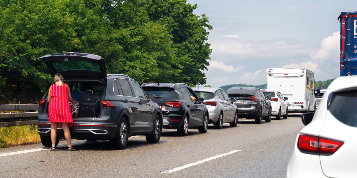 Das-grosse-A1-Quiz-Rechts-berholen-Rettungsgasse-Tank-leer-Sind-Sie-fit-f-r-die-Autobahn-