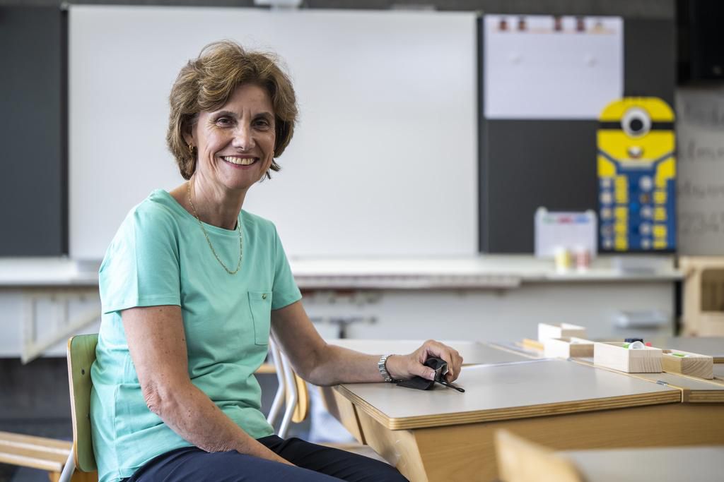 La conseillère d’État Anne Emery-Torracinta, sur les lieux de sa toute première rentrée de petite fille: l’école de la Caroline, à Lancy.