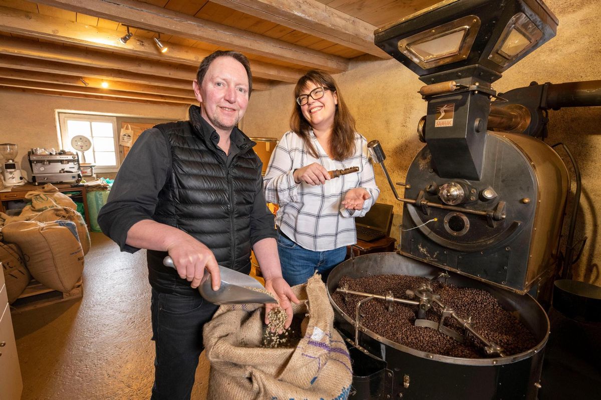 Cyril Romand et Sonia Alberino torréfient leurs cafés avec amour.