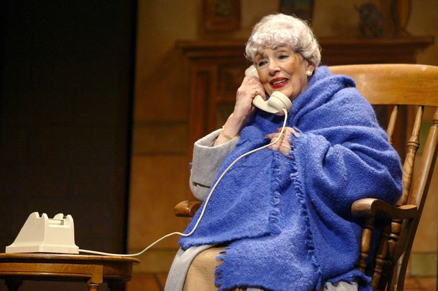 Micheline Dax a effectué une riche carrière au théâtre et au cinéma.