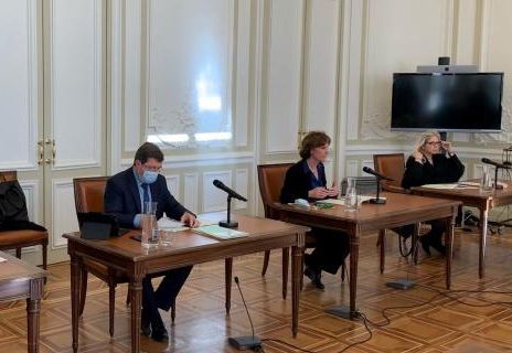 Le Conseil d'État liquide les affaires courantes