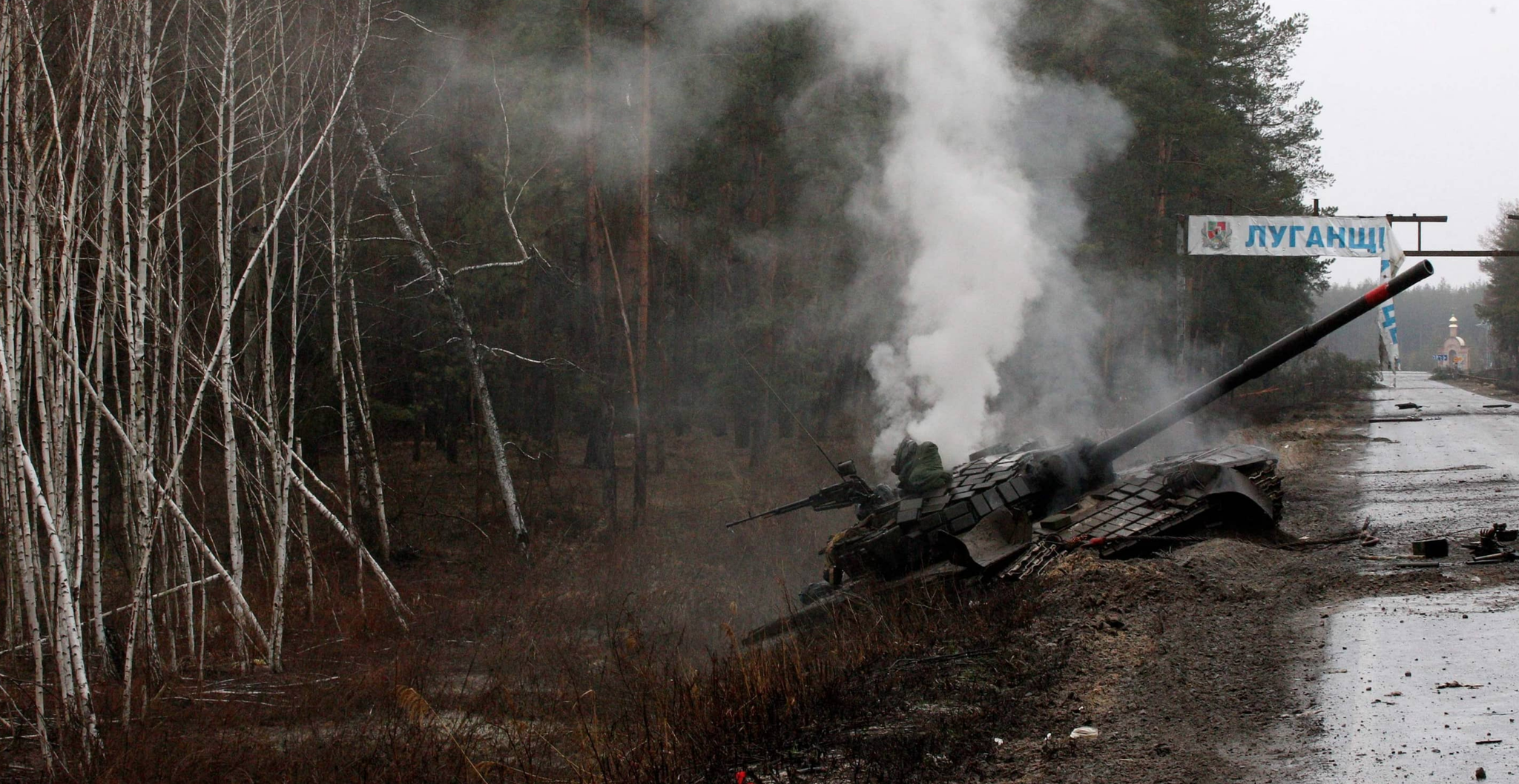 Weil es wenige unabhängige Journalisten an den vielen Fronten gibt, dominieren Videos. Etwa die von zerstörten Panzern der Putin-Armee.
