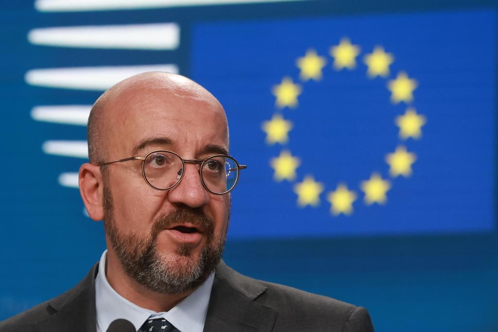 Charles Michel lors du sommet du Conseil européen à Bruxelles, avec le drapeau de l'UE en arrière-plan, 17 octobre 2024.
