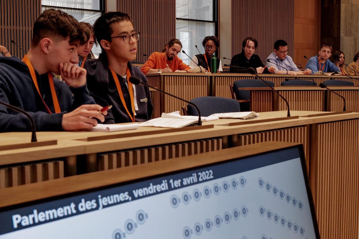 La plénière de la session des jeunes s’est tenue dans la salle même du Grand Conseil, le 1er avril 2022.