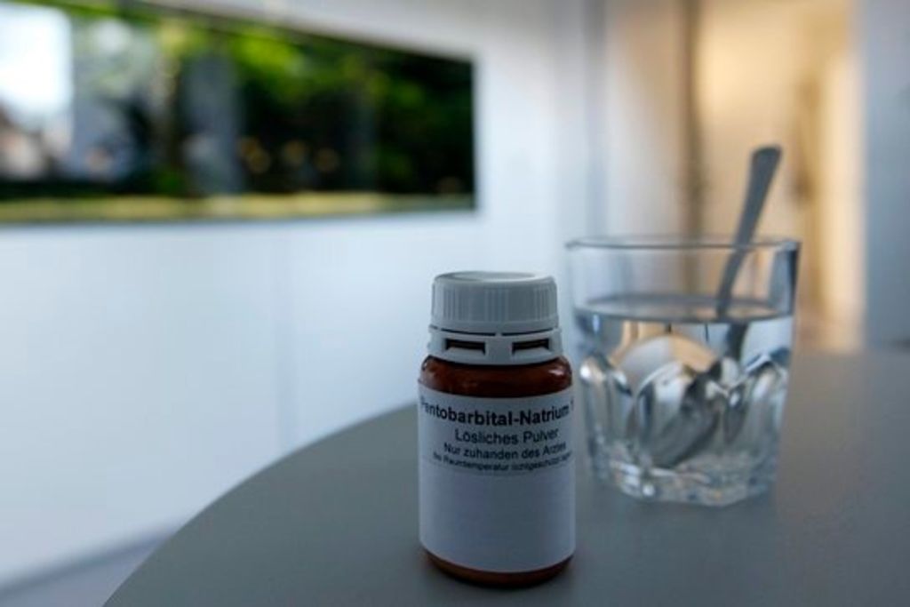 Privé de l'assistance d'Exit, il met fin à ses jours seul