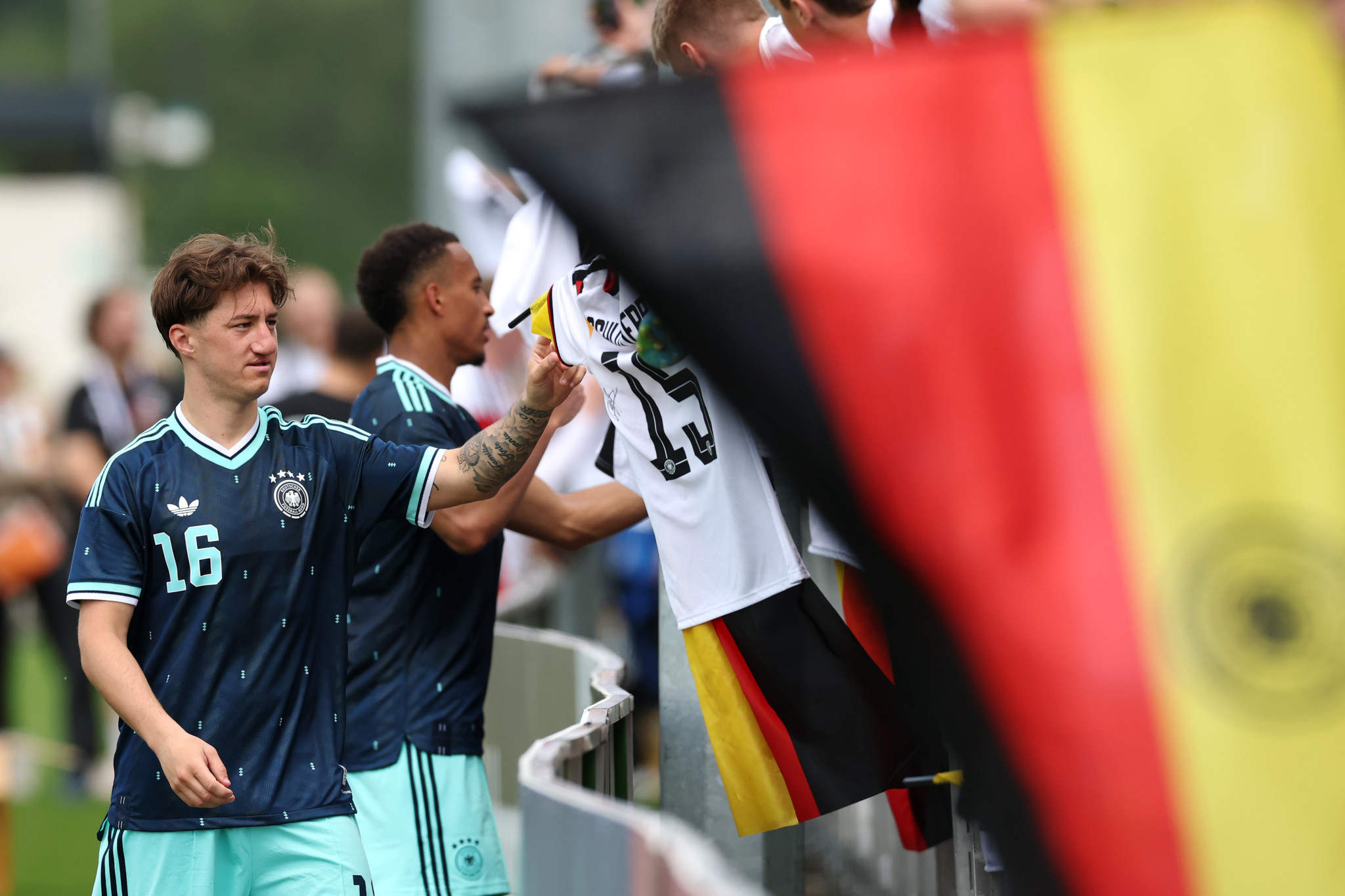WM mit 14 Stadien: Deutschland diskutiert über Sommermärchen 2038 oder 2042