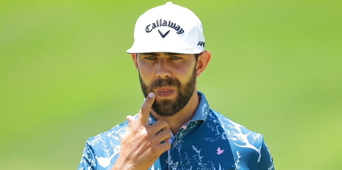 Erik Van Rooyen portant une casquette Callaway réagit après un putt sur le 5ème green lors du troisième tour de l'Open du Mexique à Vidanta, à Puerto Vallarta.