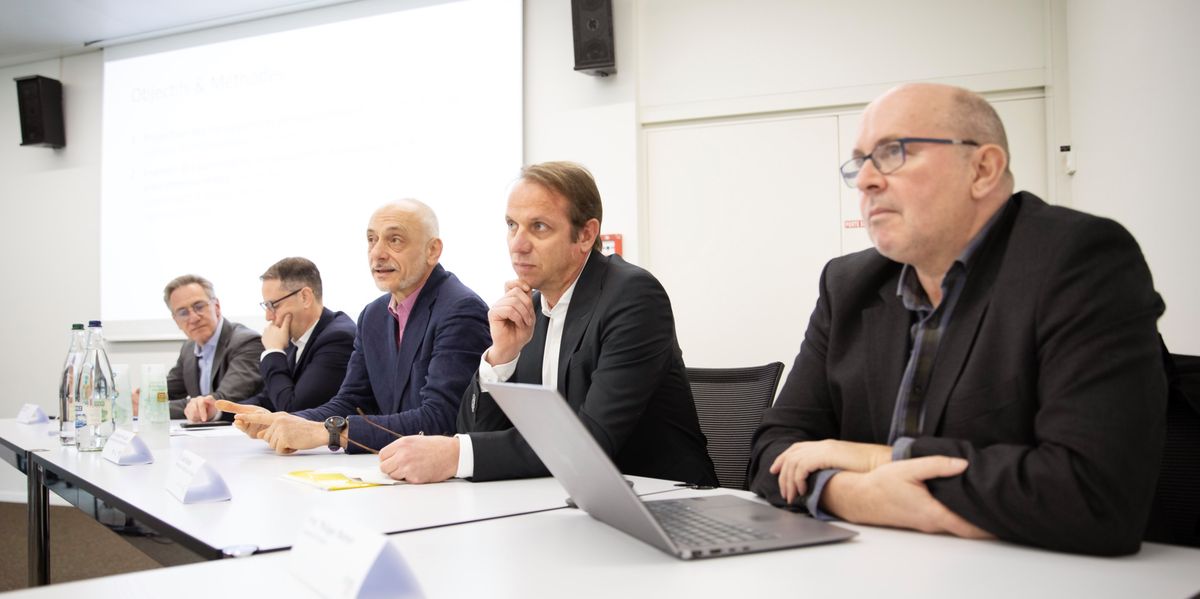 Suisse &agrave; 10 millions: des experts critiquent les effets de l&rsquo;initiative