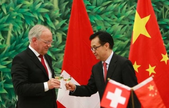 Johann Schneider-Ammann et le ministre chinois du commerce Gao Hucheng.