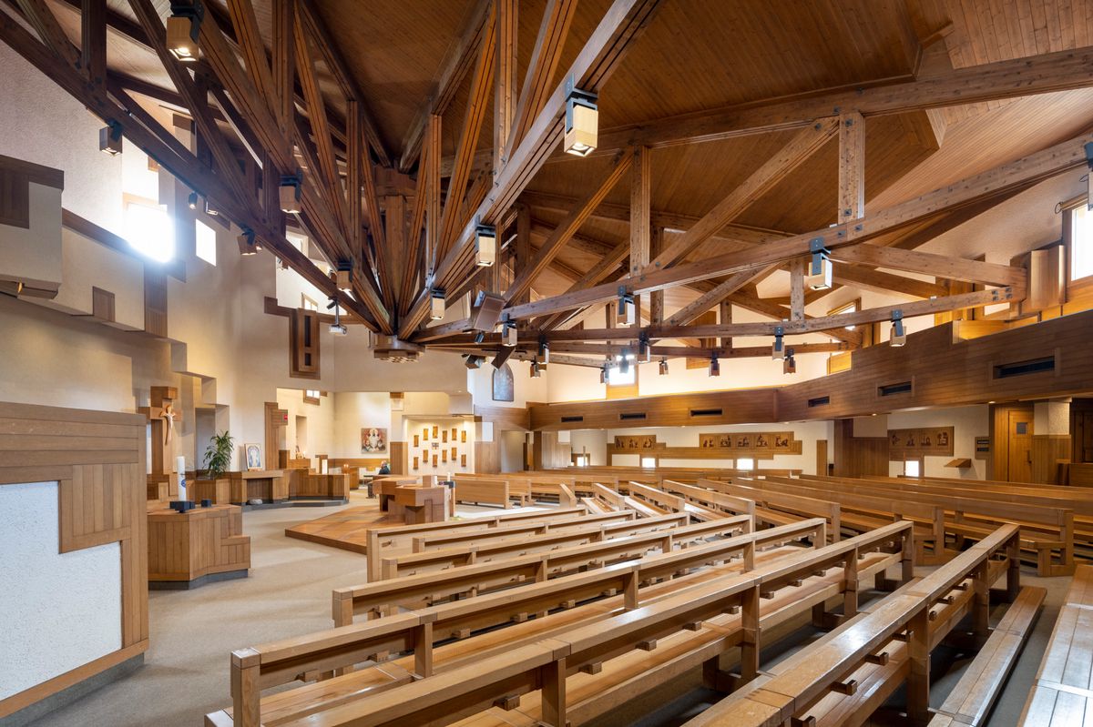 Die Kirche St. Gallus des Architekten Walter M. Foerderer, fotografiert am Mittwoch, 21. September 2022 in Lichtensteig, Kanton St. Gallen. (KEYSTONE/Christian Beutler)