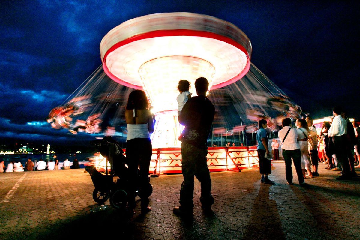 Ambiance lors des beaux jours de Fêtes de Genève, en 2008.