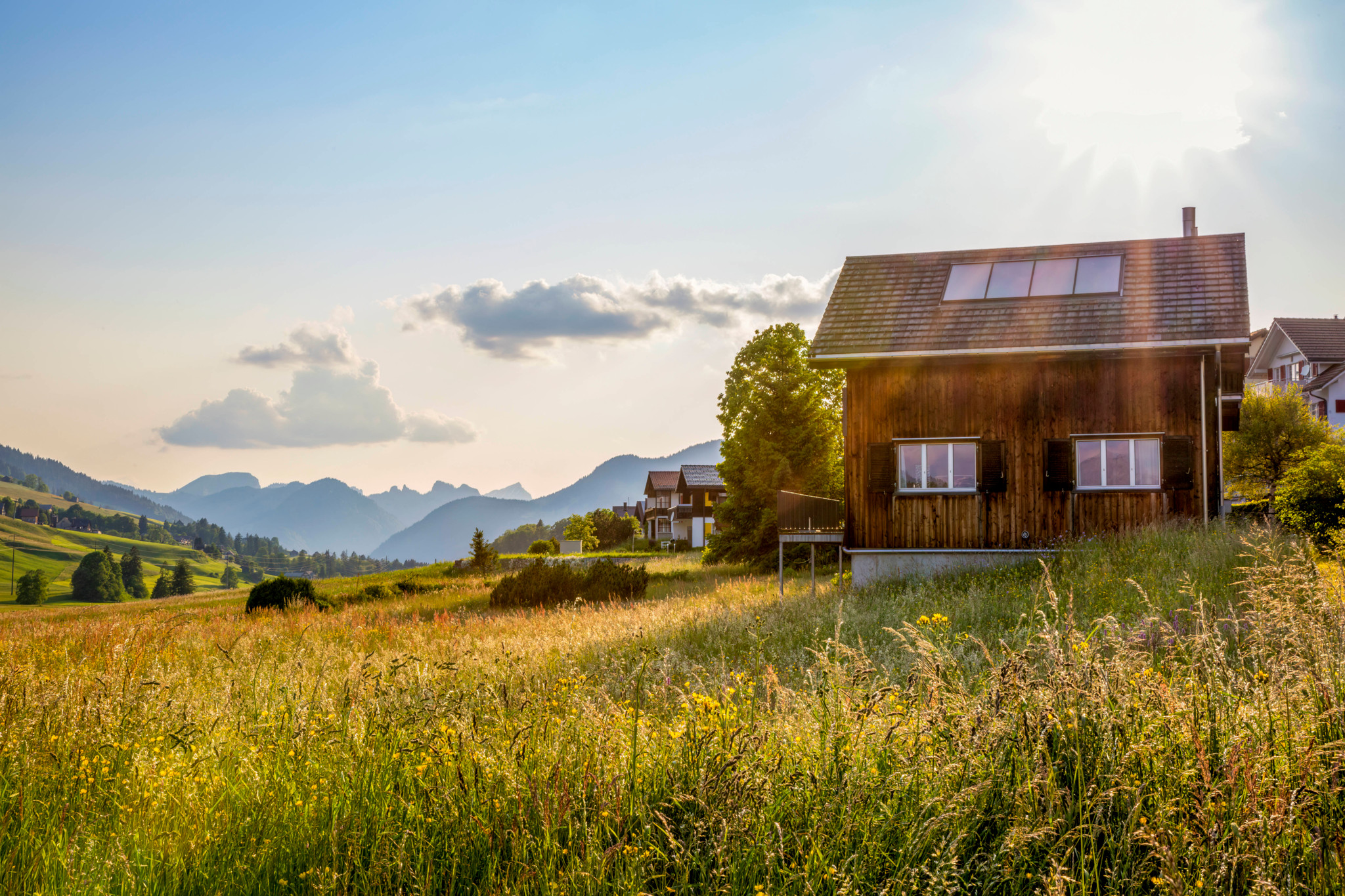 Immobilienpreise: Einfamilienhäuser werden im März erneut deutlich teurer