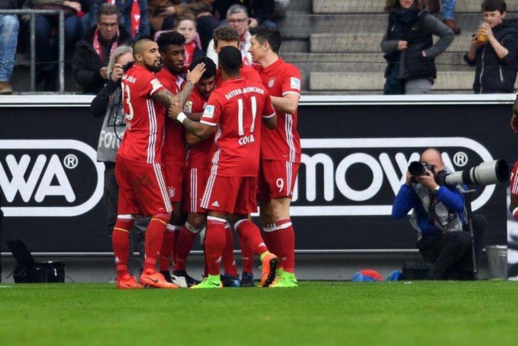 Le Bayern, Naples, Real et Liverpool s'imposent