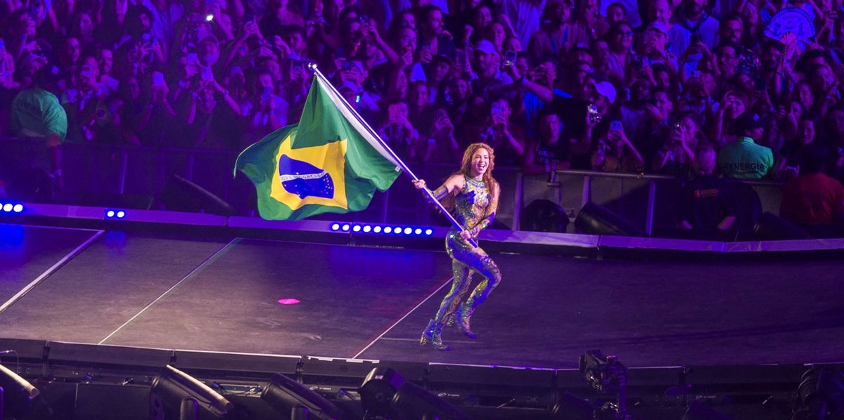 Shakira: 2 million fans at free concert in Rio