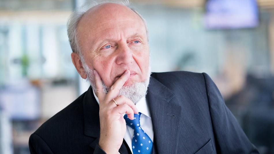 «Die EU ist hart geblieben, weil sie die Briten zwingen will, die Personenfreizügigkeit aufrechtzuerhalten», meint Sinn.