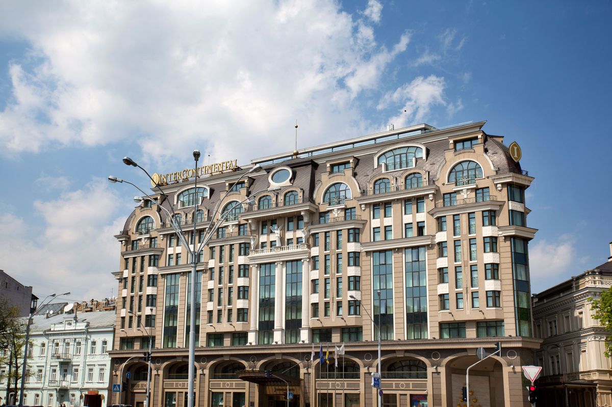 CP6YMK The Intercontinental hotel in Kiev, Ukraine.